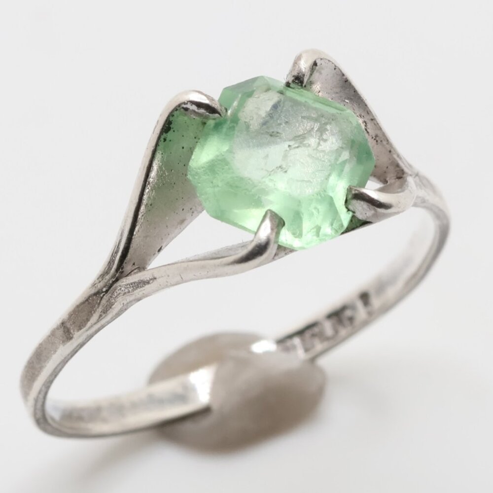 Vintage Sterling Silver Cushion Peridot/Glass Ring